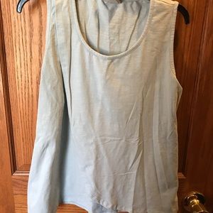 Nursing tulip styled top.